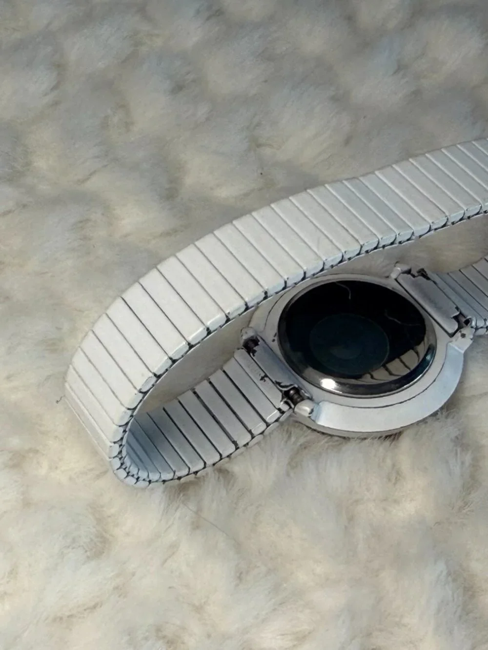 Mondu Japan White Enamel Quartz Watch *Needs Battery